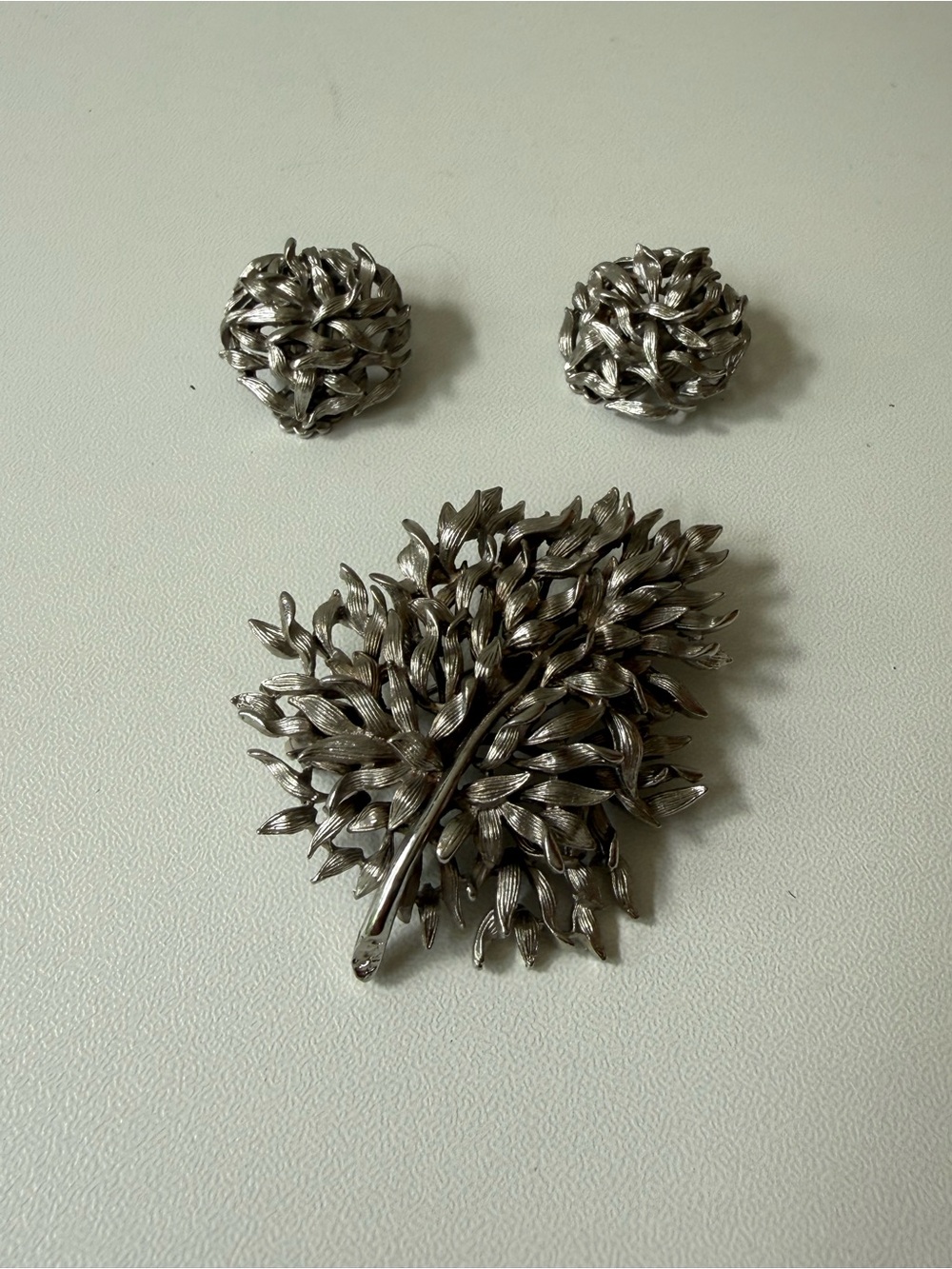 Vintage Silver-Tone Leaf Cluster Brooch & Clip Earrings Set